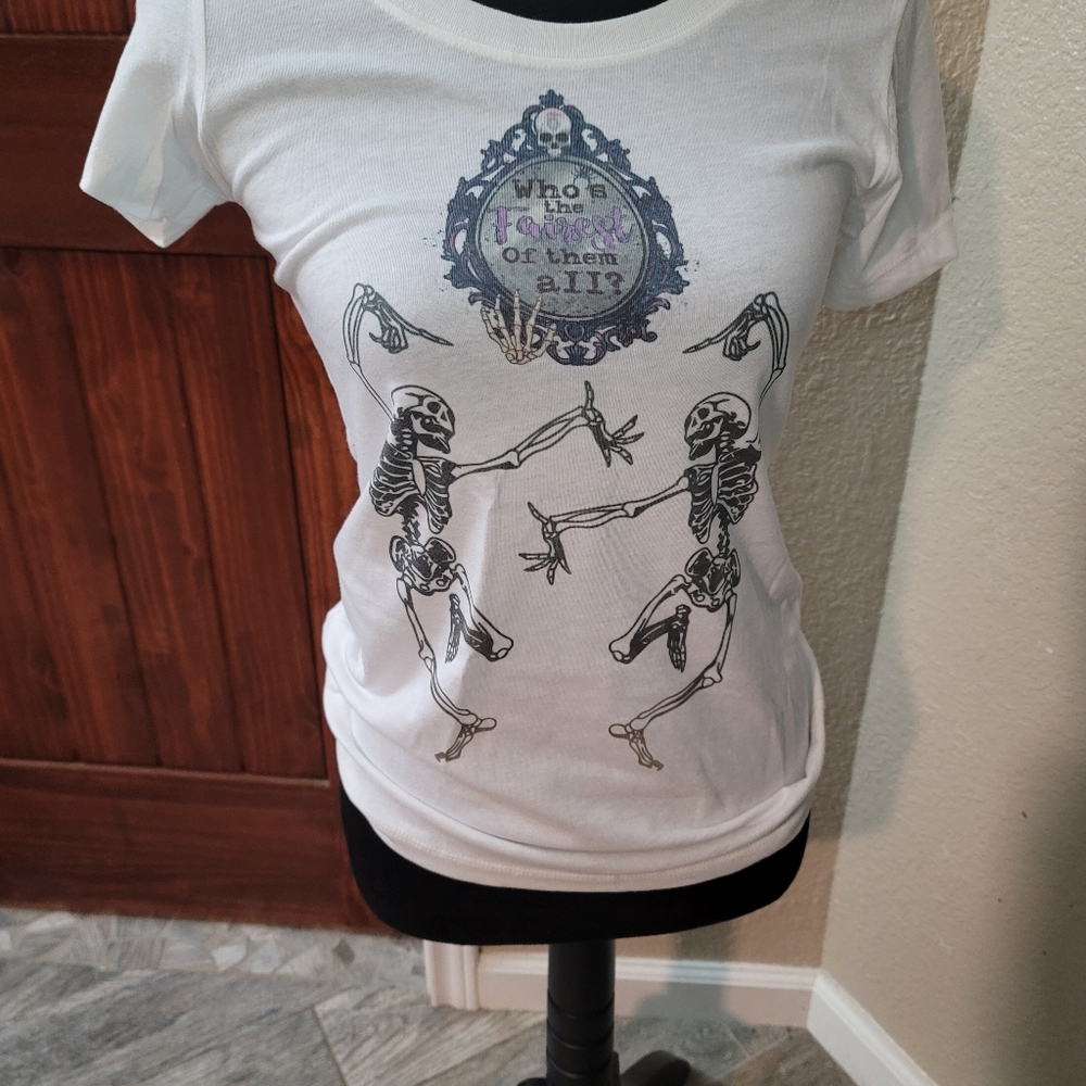 Custom made tshirt scoop neck